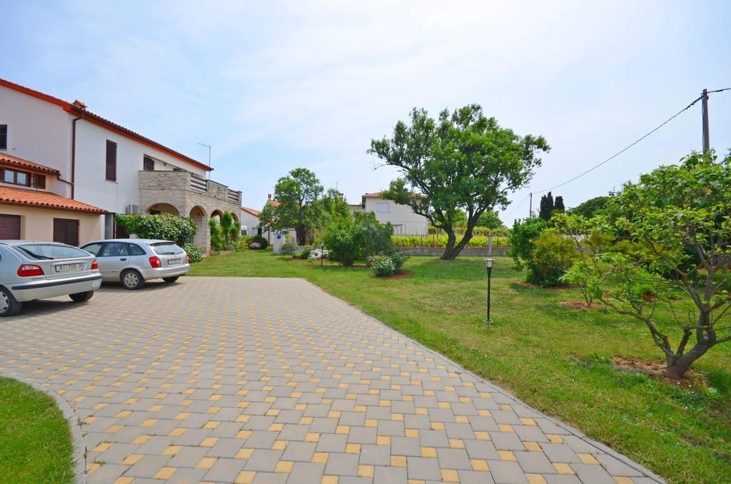 Apartments Bogetic بريمونتيرا المظهر الخارجي الصورة